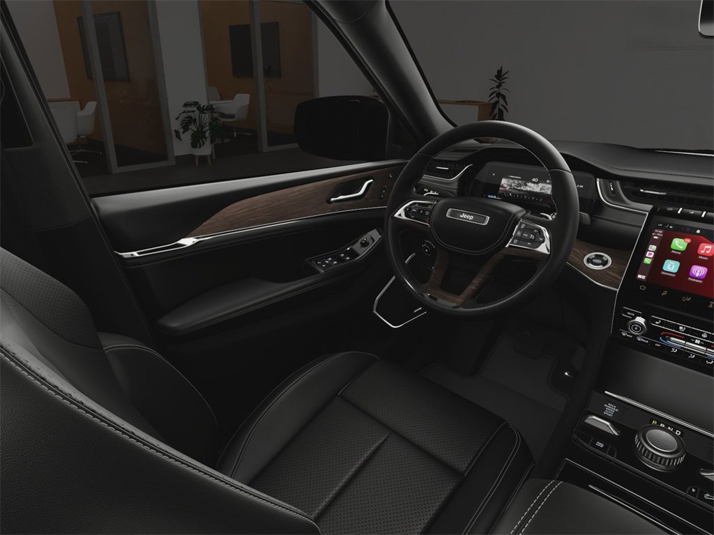 New 2025 Jeep Grand Cherokee Overland w/ Adv Protech Group III image 20