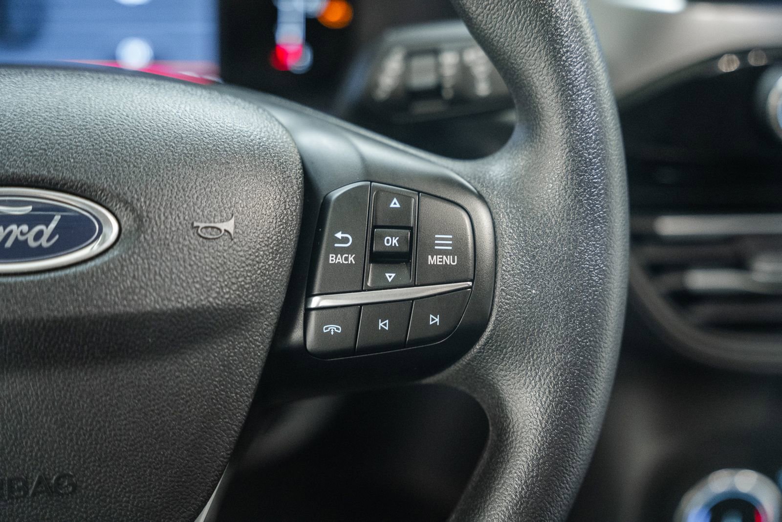 Certified 2025 Ford Escape Active image 35