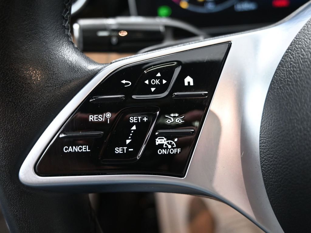 Used 2023 Mercedes-Benz C 300 Sedan image 25