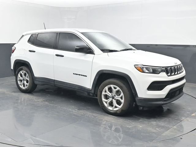 Used 2025 Jeep Compass Sport AWD/4WD image 7