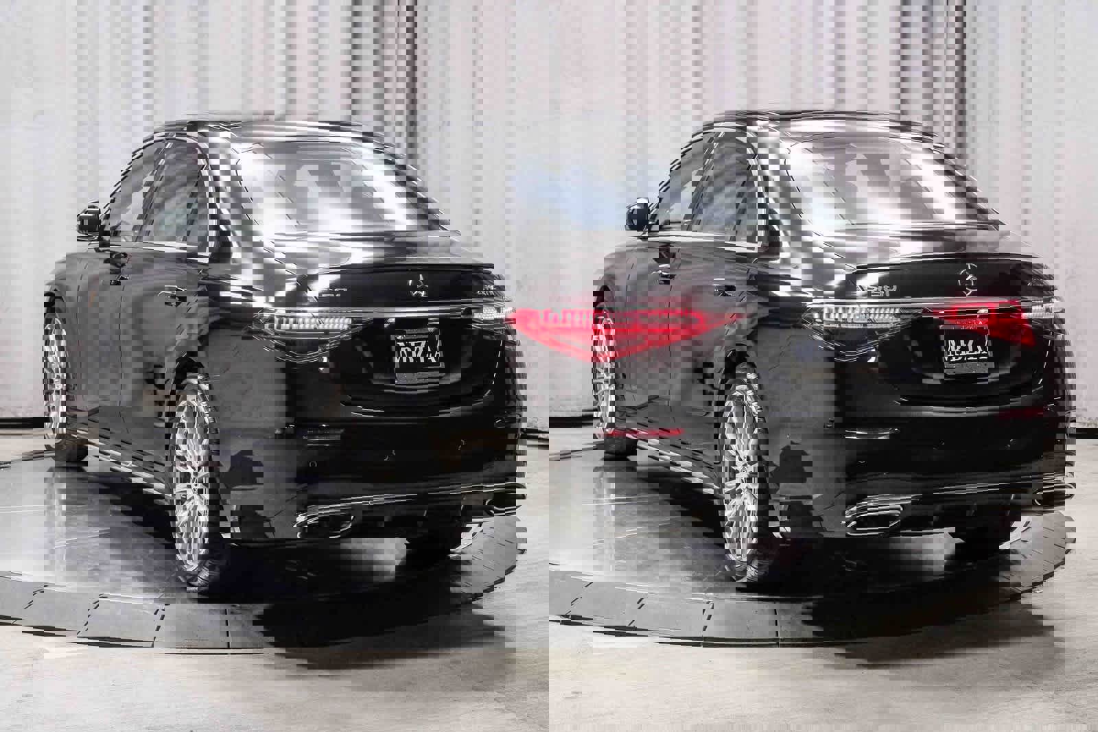 Certified 2022 Mercedes-Benz S 580 4MATIC Sedan w/ AMG Line Package image 2