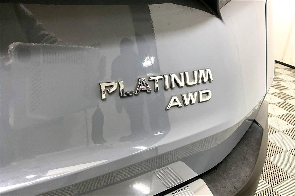 Used 2022 Nissan Rogue Platinum w/ Head-Up Display Package image 14