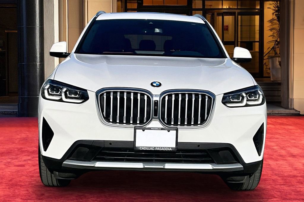 Used 2023 BMW X3 sDrive30i w/ Premium Package w/ZPA RWD image 3