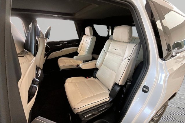 Used 2024 Cadillac Escalade Sport w/ Touring Package AWD/4WD image 16