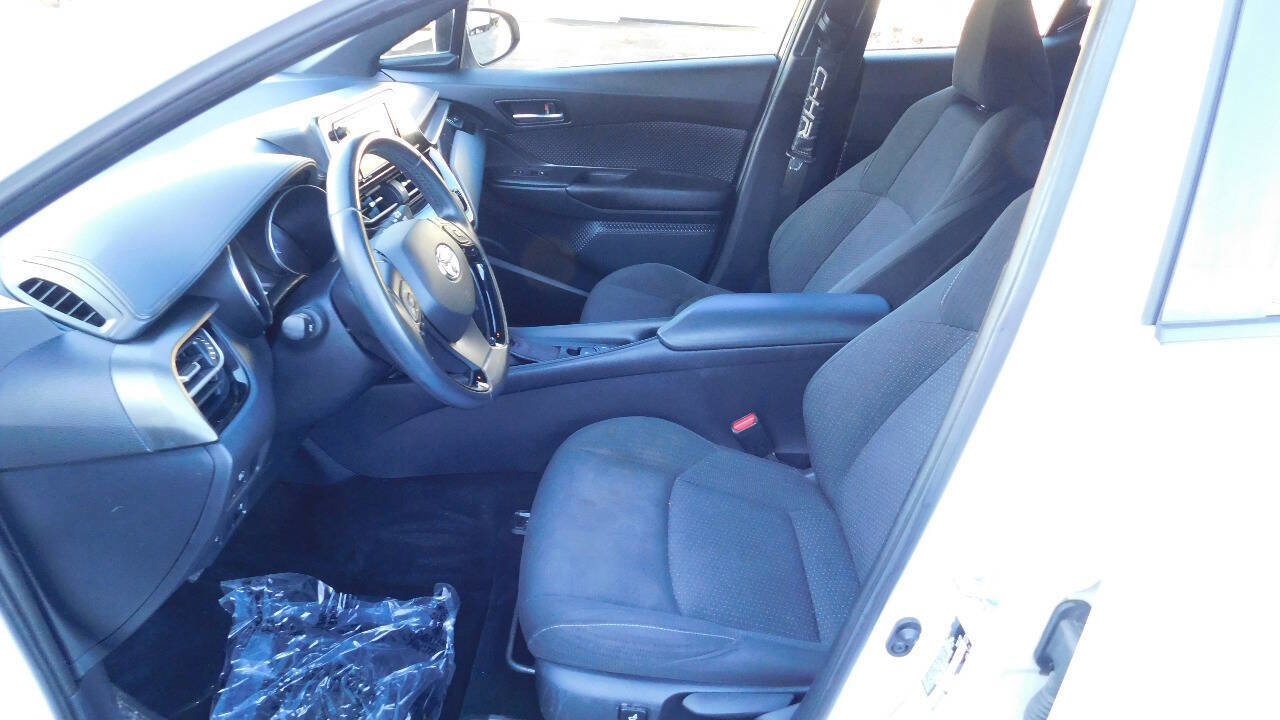 Used 2018 Toyota C-HR XLE image 20