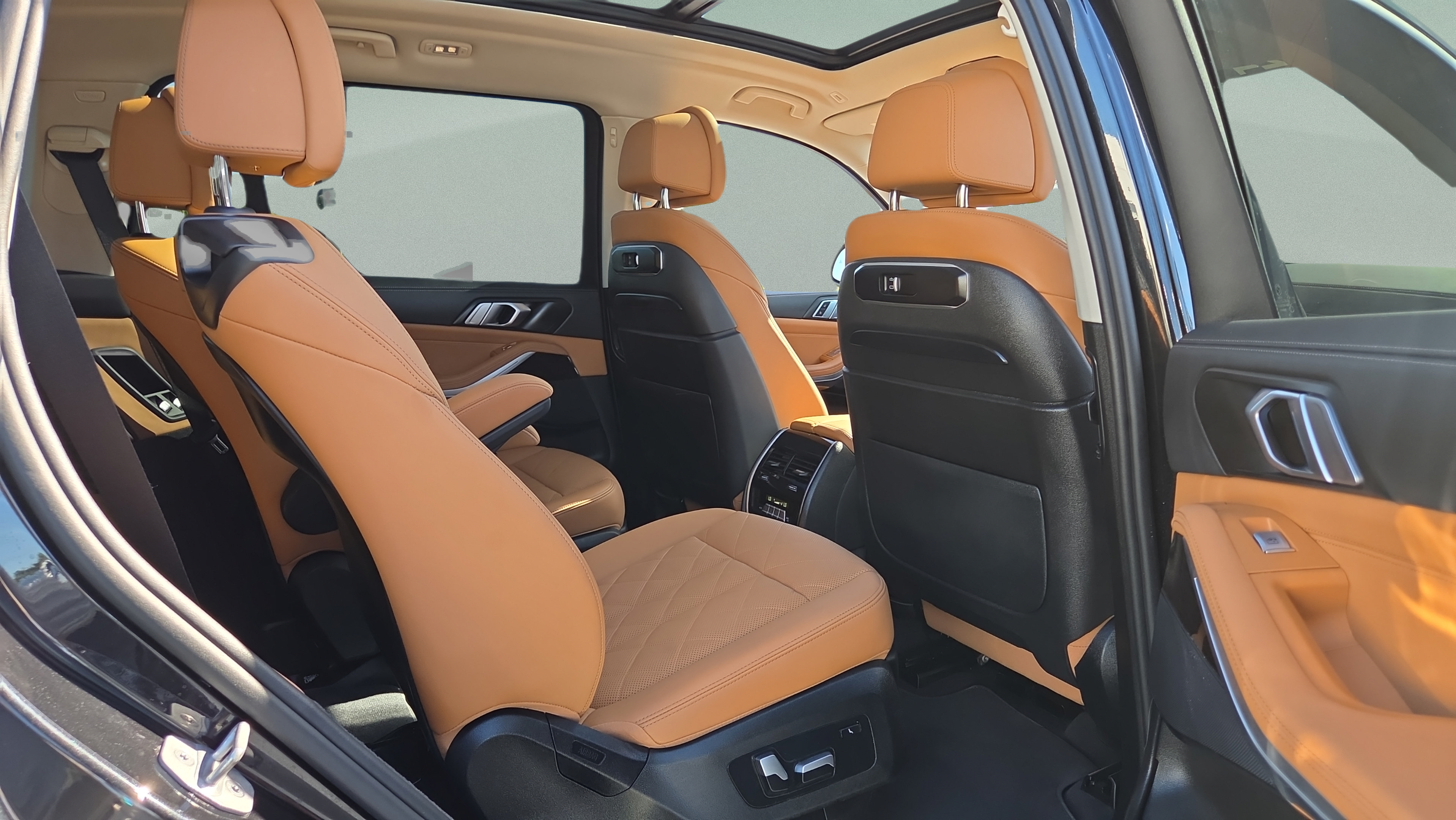 Certified 2024 BMW X7 xDrive40i AWD/4WD image 15