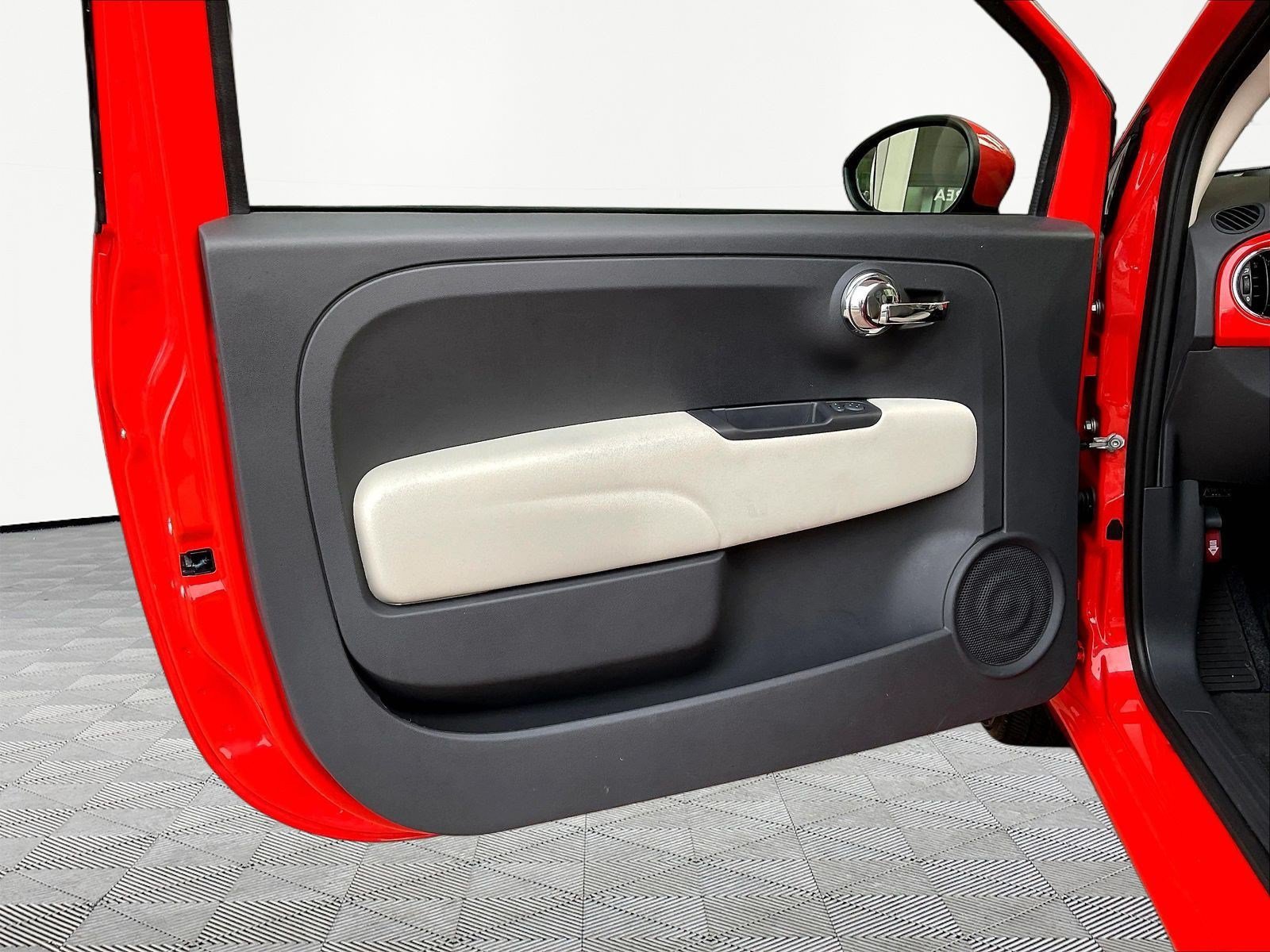 Used 2017 FIAT 500 Pop FWD image 17
