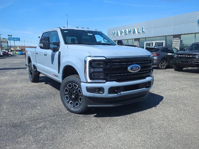 New 2026 Ford F250 4x4 Crew Cab Super Duty image 2