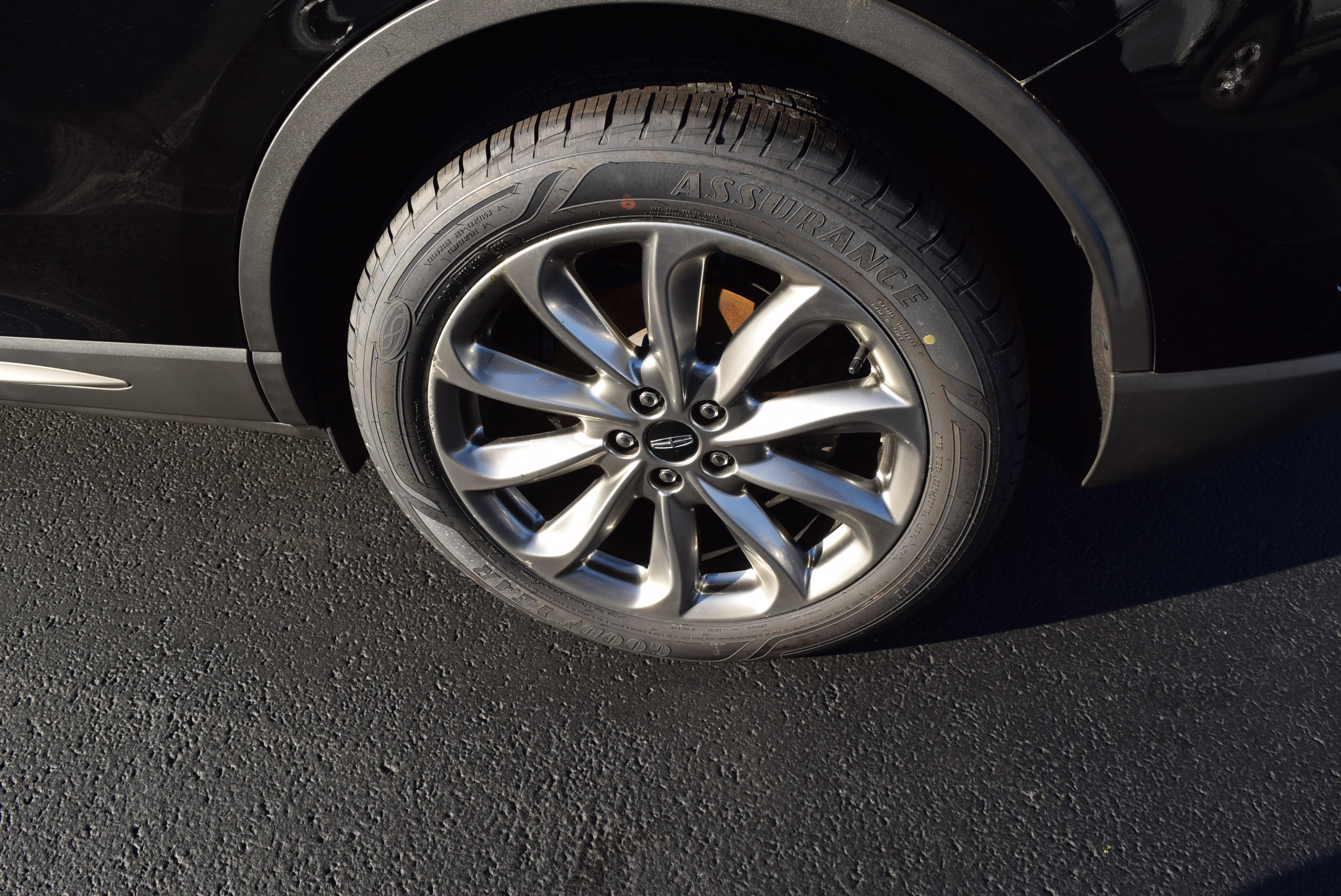 Used 2022 Lincoln Corsair AWD w/ Premium Package image 6