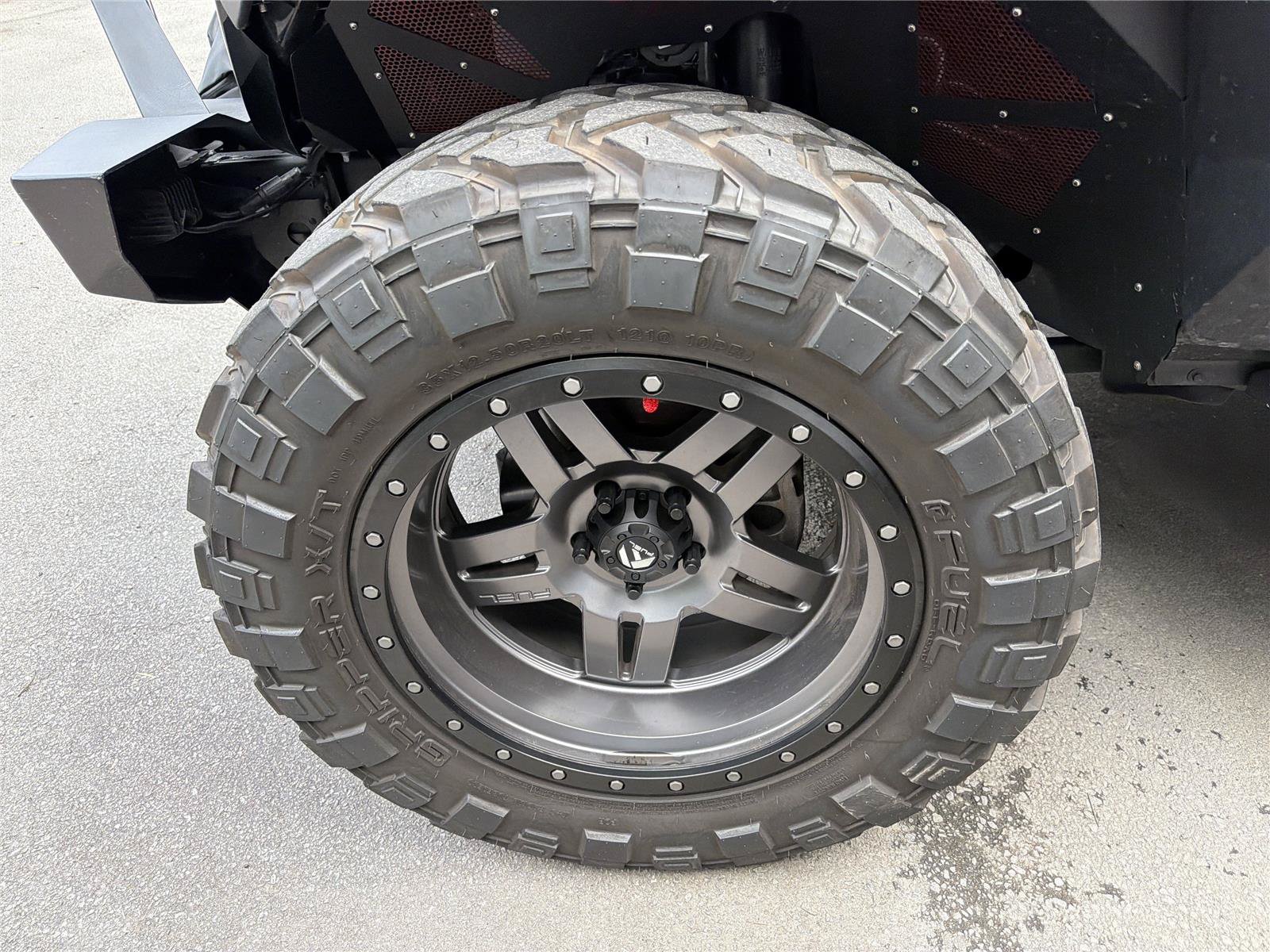 Used 2021 Jeep Wrangler Unlimited Sahara AWD/4WD image 7