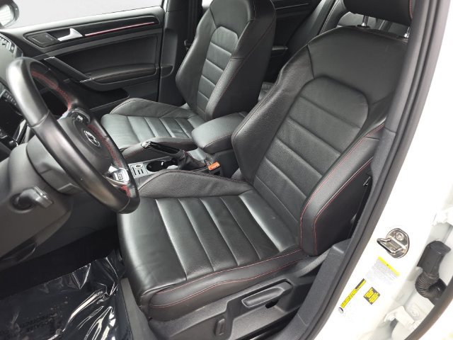 Used 2015 Volkswagen GTI SE FWD image 15