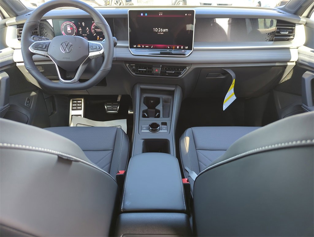 New 2026 Volkswagen Tiguan SE R-Line image 25