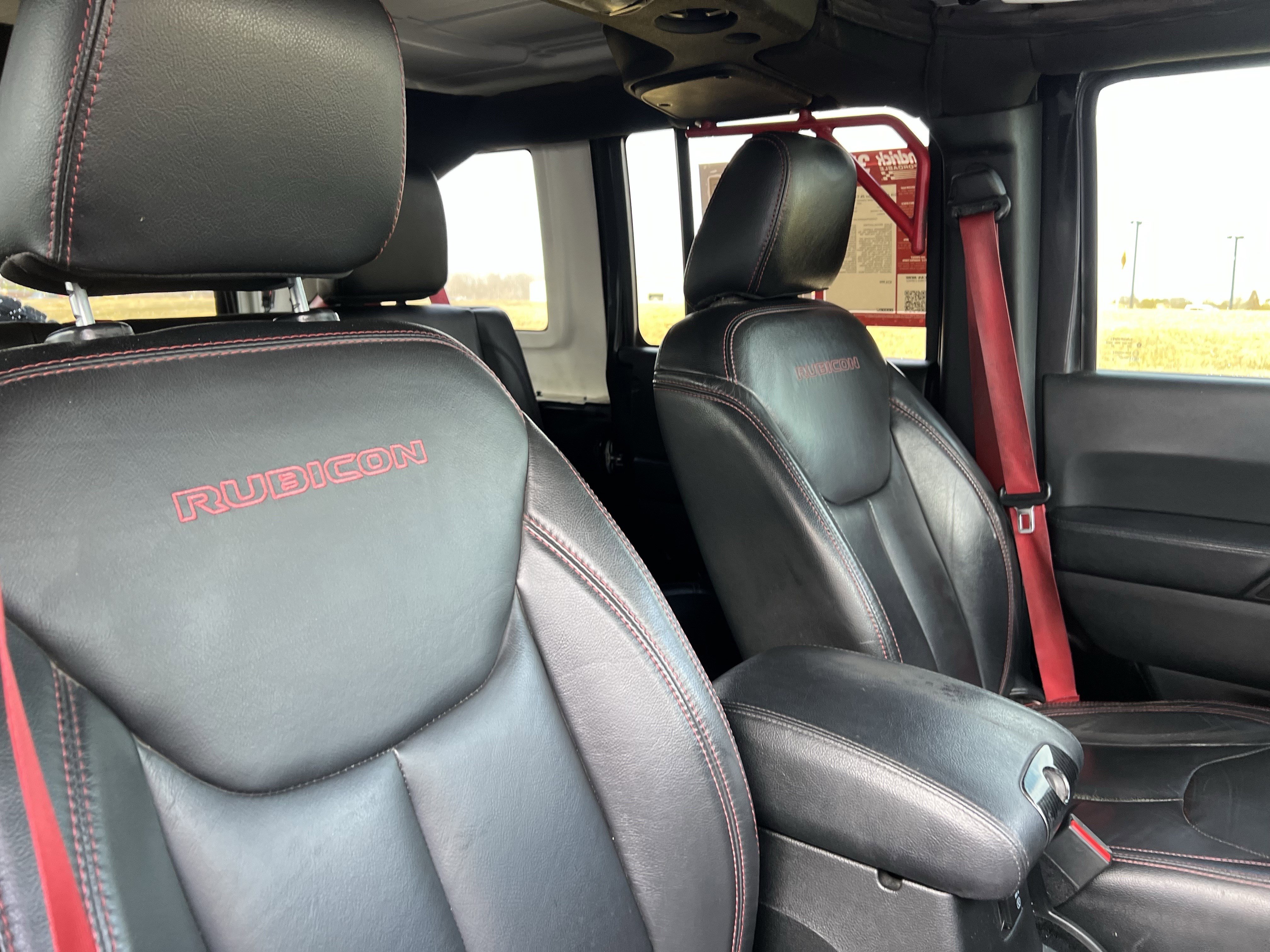 Used 2018 Jeep Wrangler Unlimited Rubicon image 35