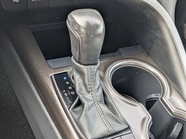 Used 2023 Toyota Camry SE image 12