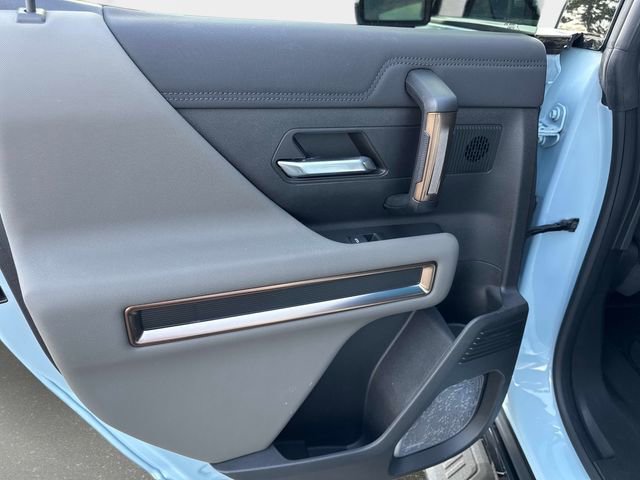 Used 2025 GMC Hummer EV 3X w/ LPO, Illumination Package AWD/4WD image 10