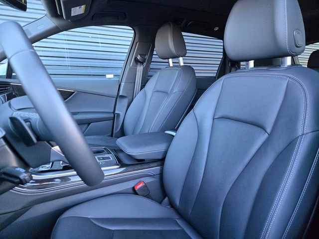 Used 2025 Audi Q7 3.0T Premium Plus image 19