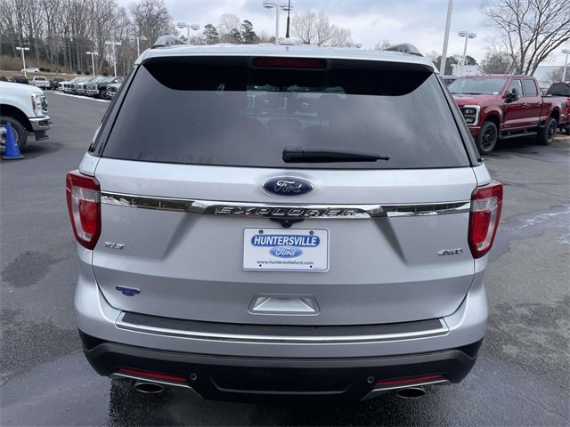 Used 2018 Ford Explorer XLT w/ Equipment Group 201A image 5