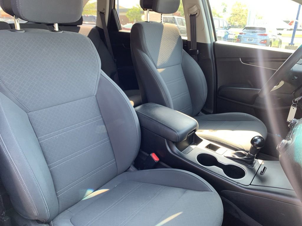 Used 2016 Kia Sorento LX AWD/4WD image 18