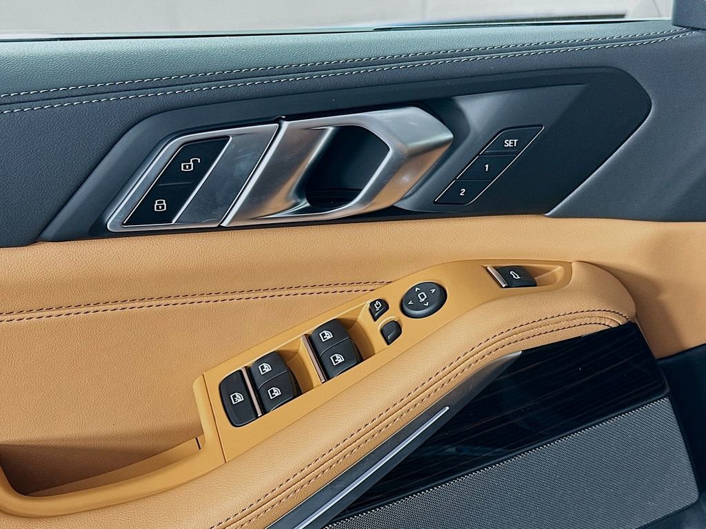 New 2026 BMW X5 xDrive50e w/ M Sport Package image 22