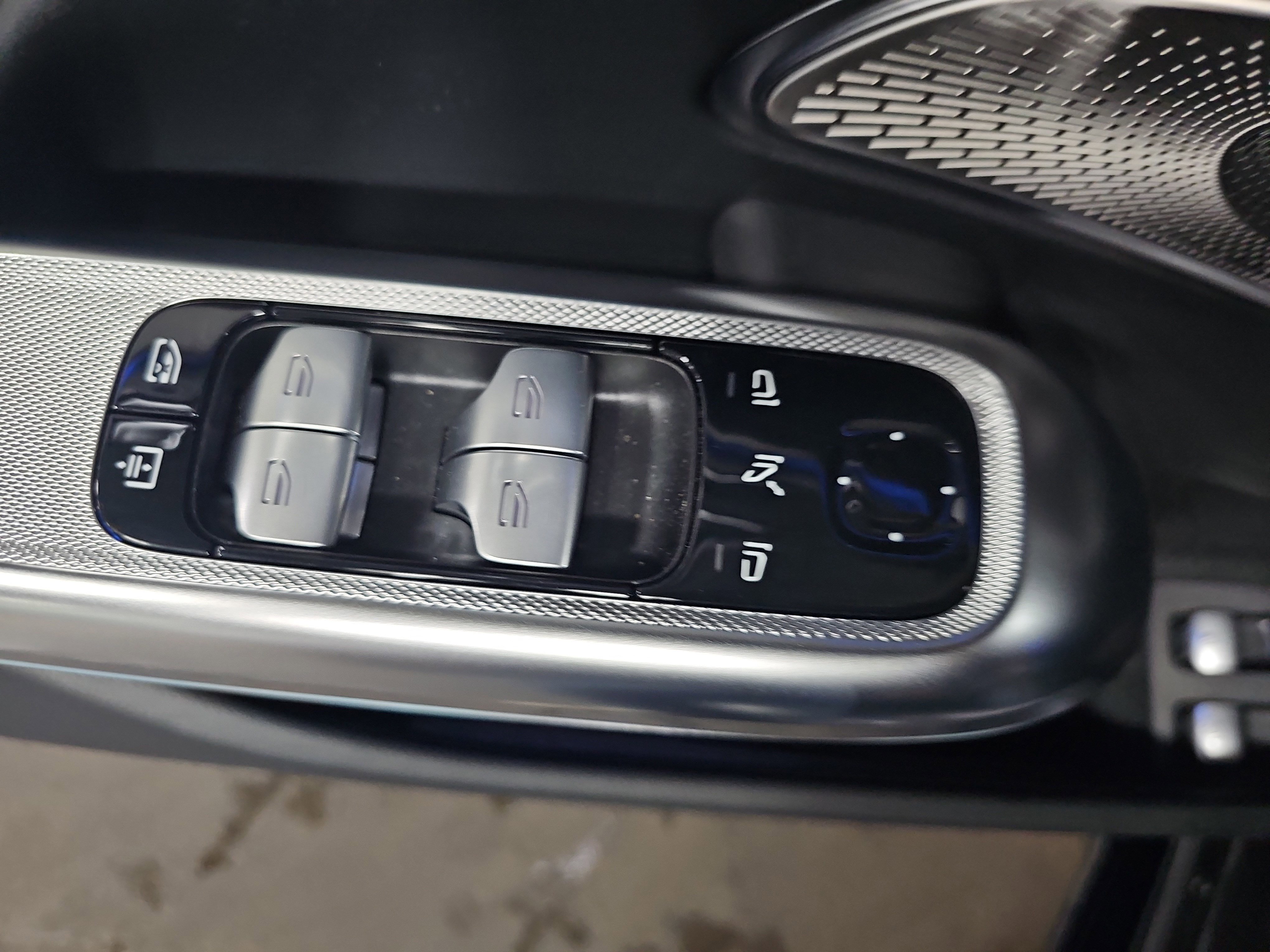 New 2026 Mercedes-Benz E 53 AMG e 4MATIC Sedan image 30