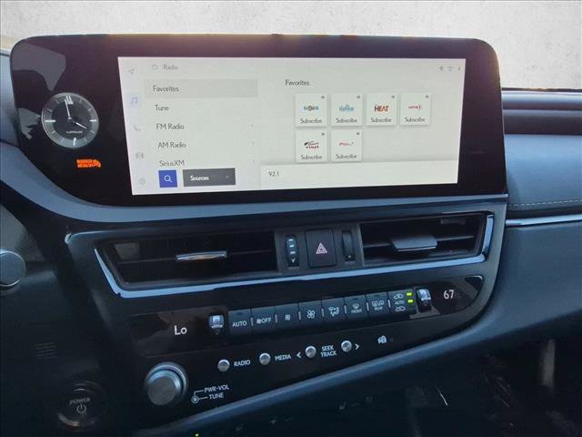 Used 2025 Lexus ES 300h w/ Premium Package FWD image 15
