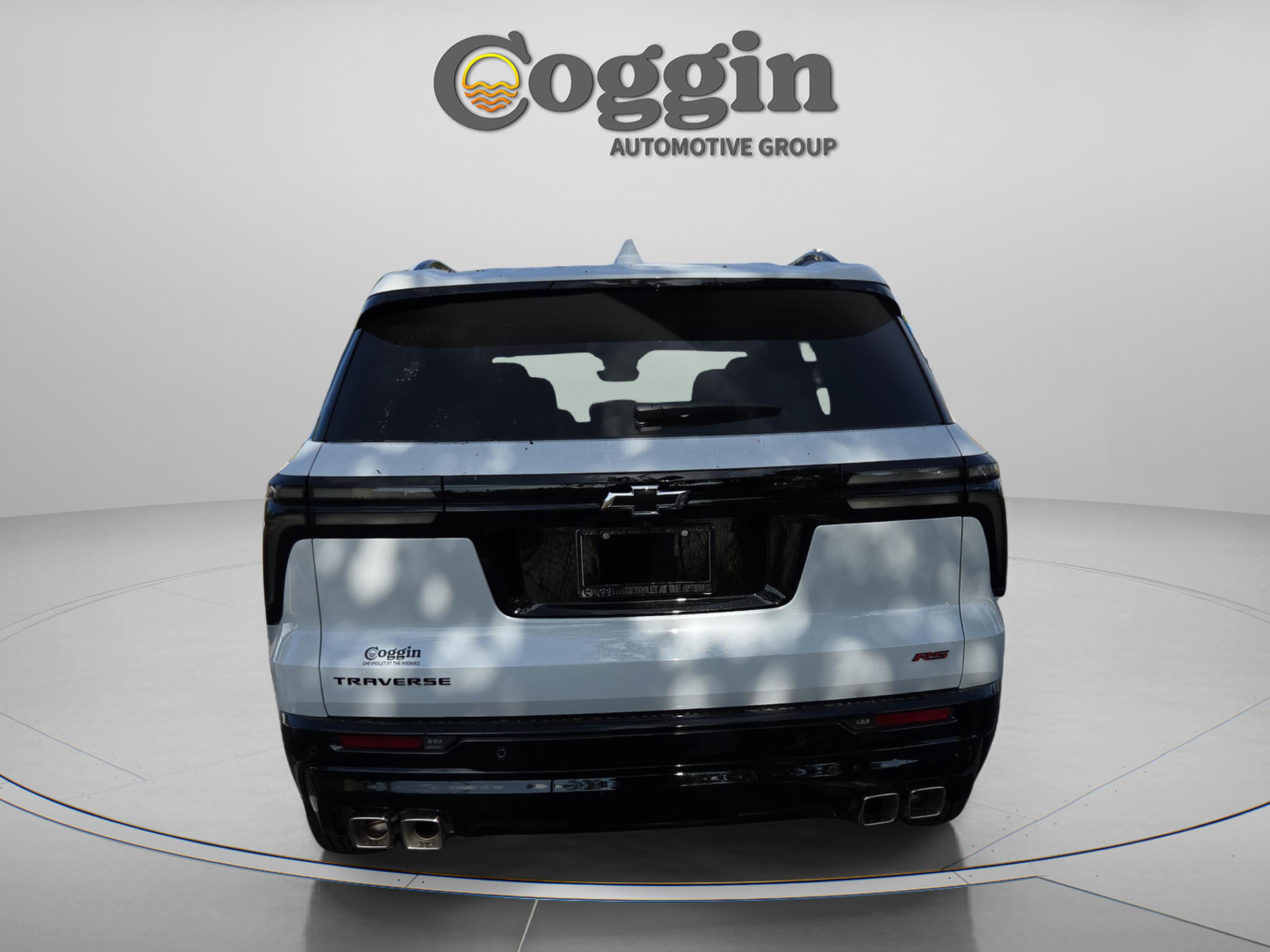 New 2026 Chevrolet Traverse RS w/ LPO, Floor Liner Package FWD image 4