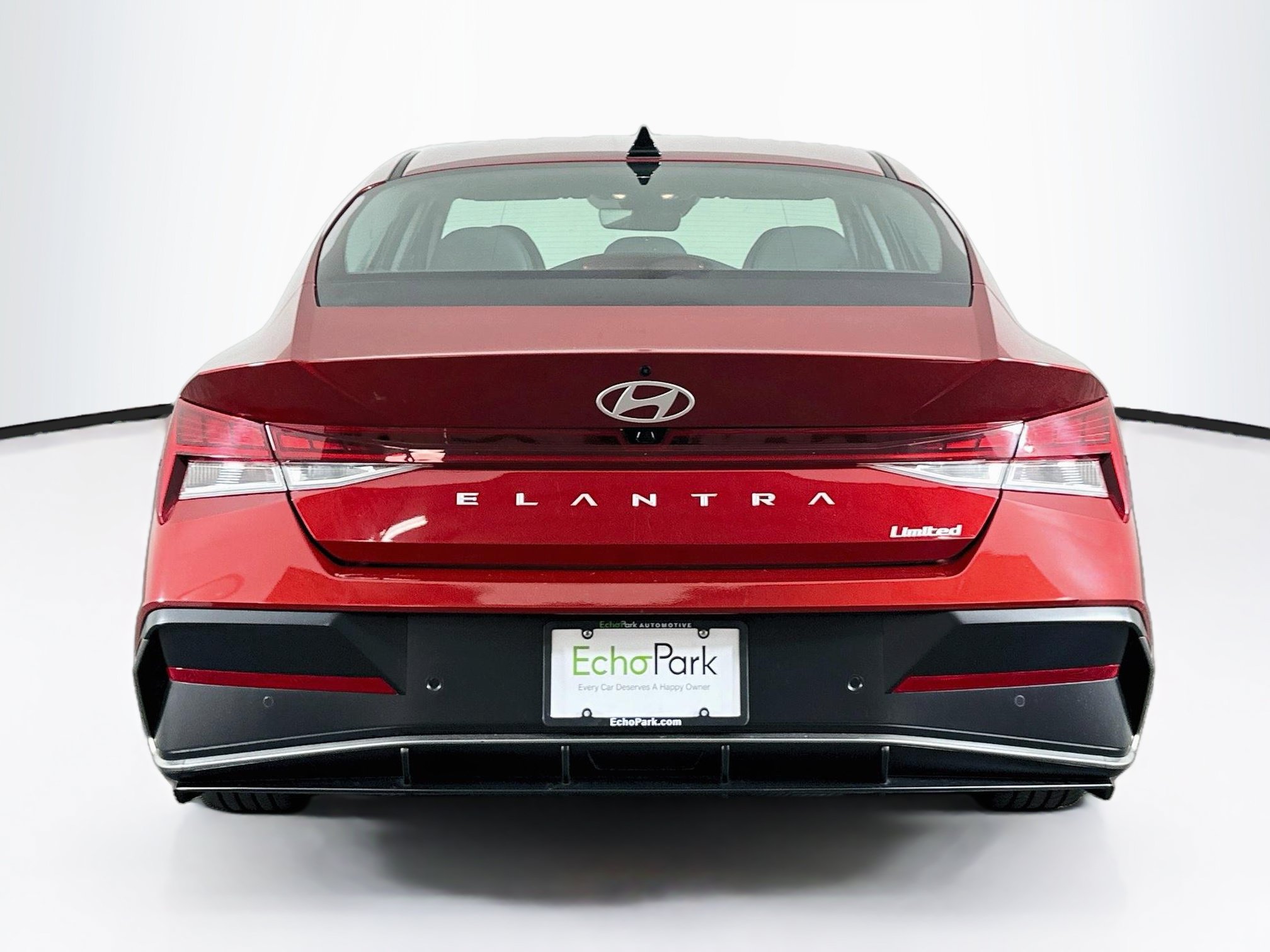 Used 2024 Hyundai Elantra Limited FWD image 7