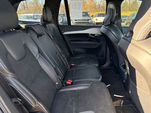 Used 2019 Volvo XC90 T5 R-Design image 11
