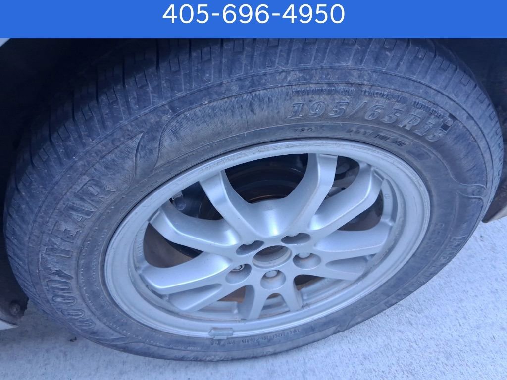 Used 2016 Toyota Prius Two image 23