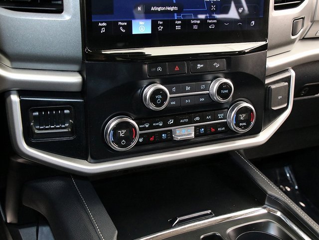 Used 2024 Ford Expedition Max XLT image 20