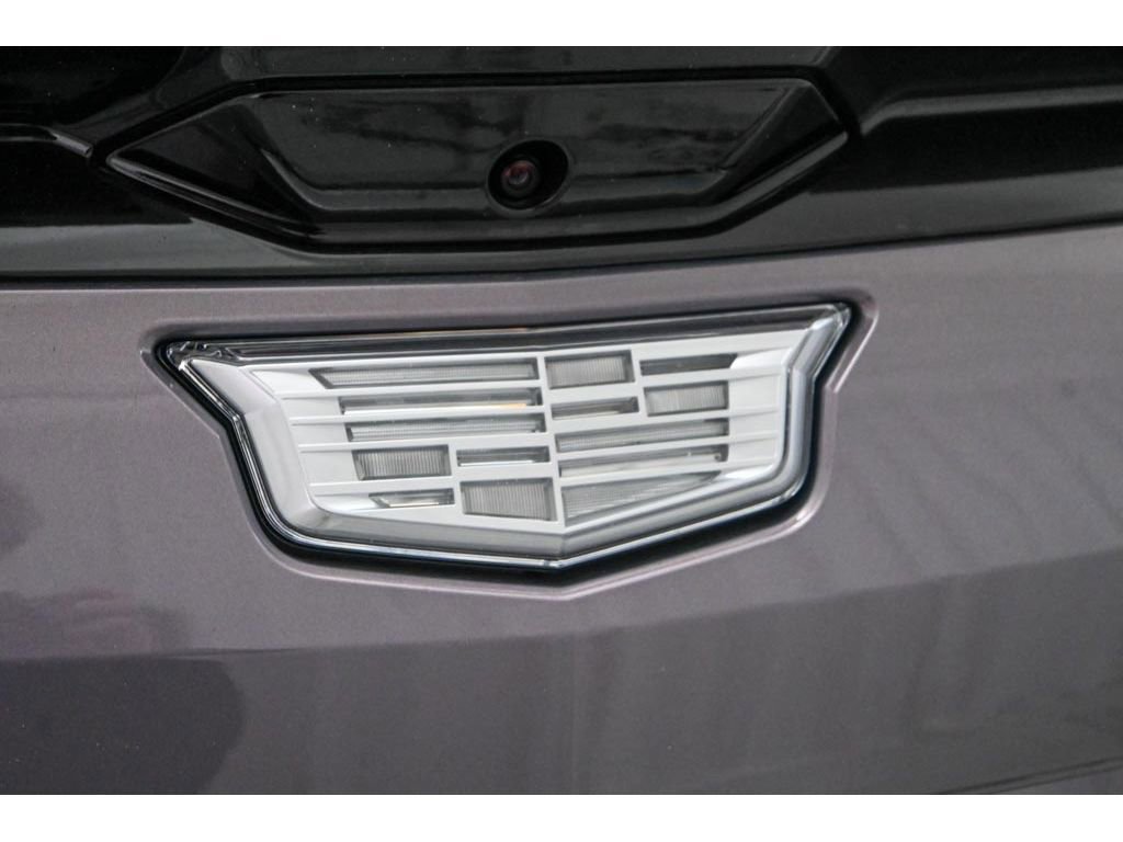 New 2026 Cadillac Optiq Luxury 2 image 36