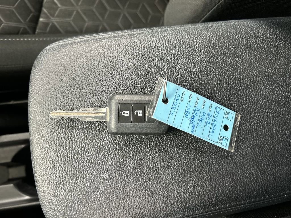 Used 2021 Mitsubishi Outlander Sport ES AWD/4WD image 12