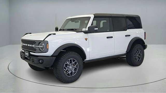 New 2025 Ford Bronco Badlands video 3