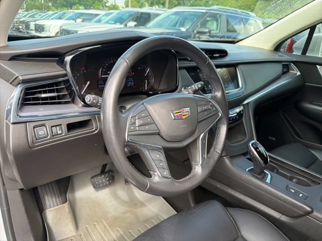 Used 2019 Cadillac XT5 Premium Luxury FWD image 10