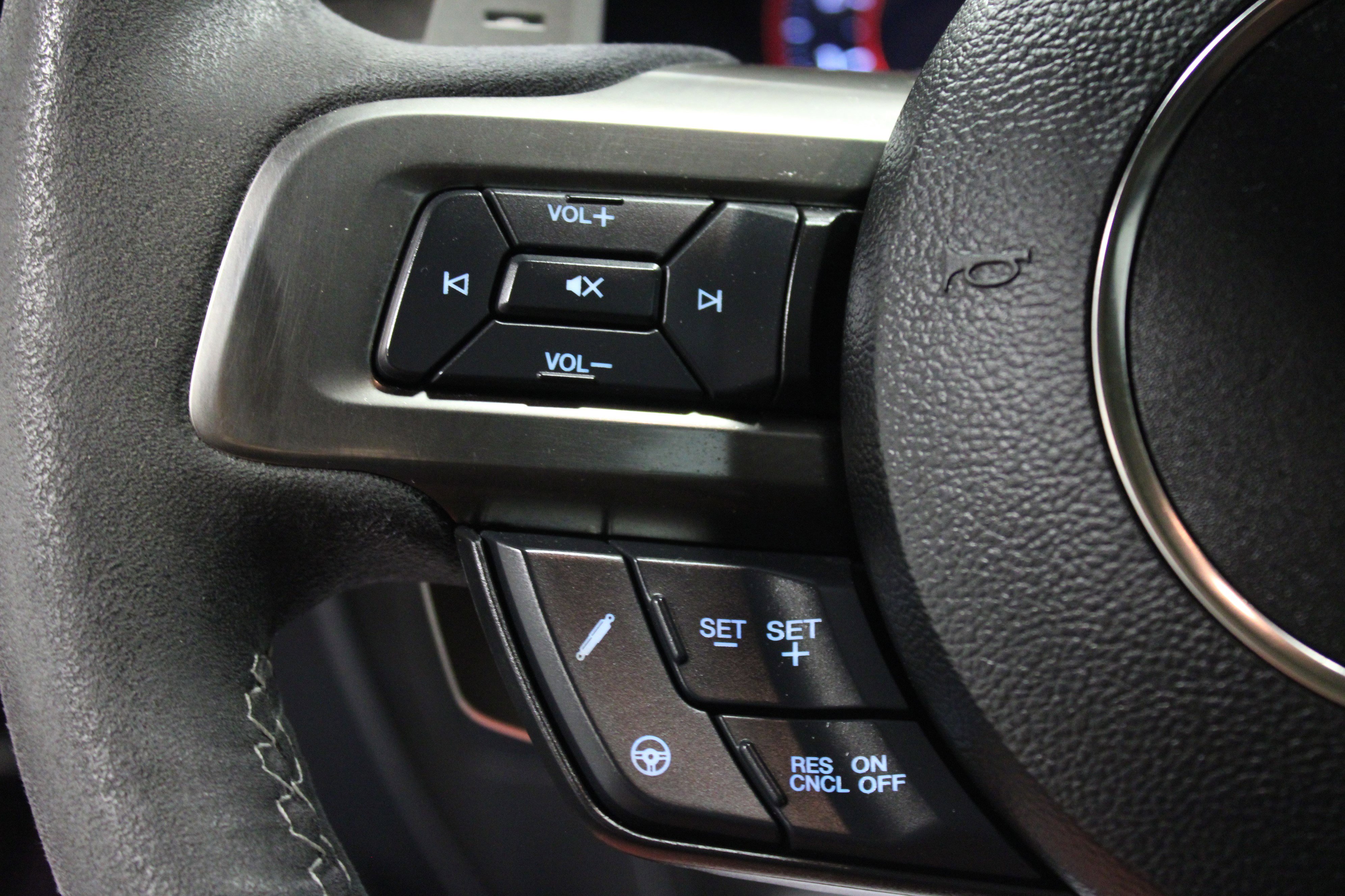 Used 2020 Ford Mustang Shelby GT500 w/ Technology Package image 18