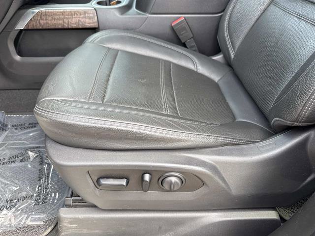 Used 2021 GMC Sierra 2500 Denali w/ Denali Ultimate Package image 17