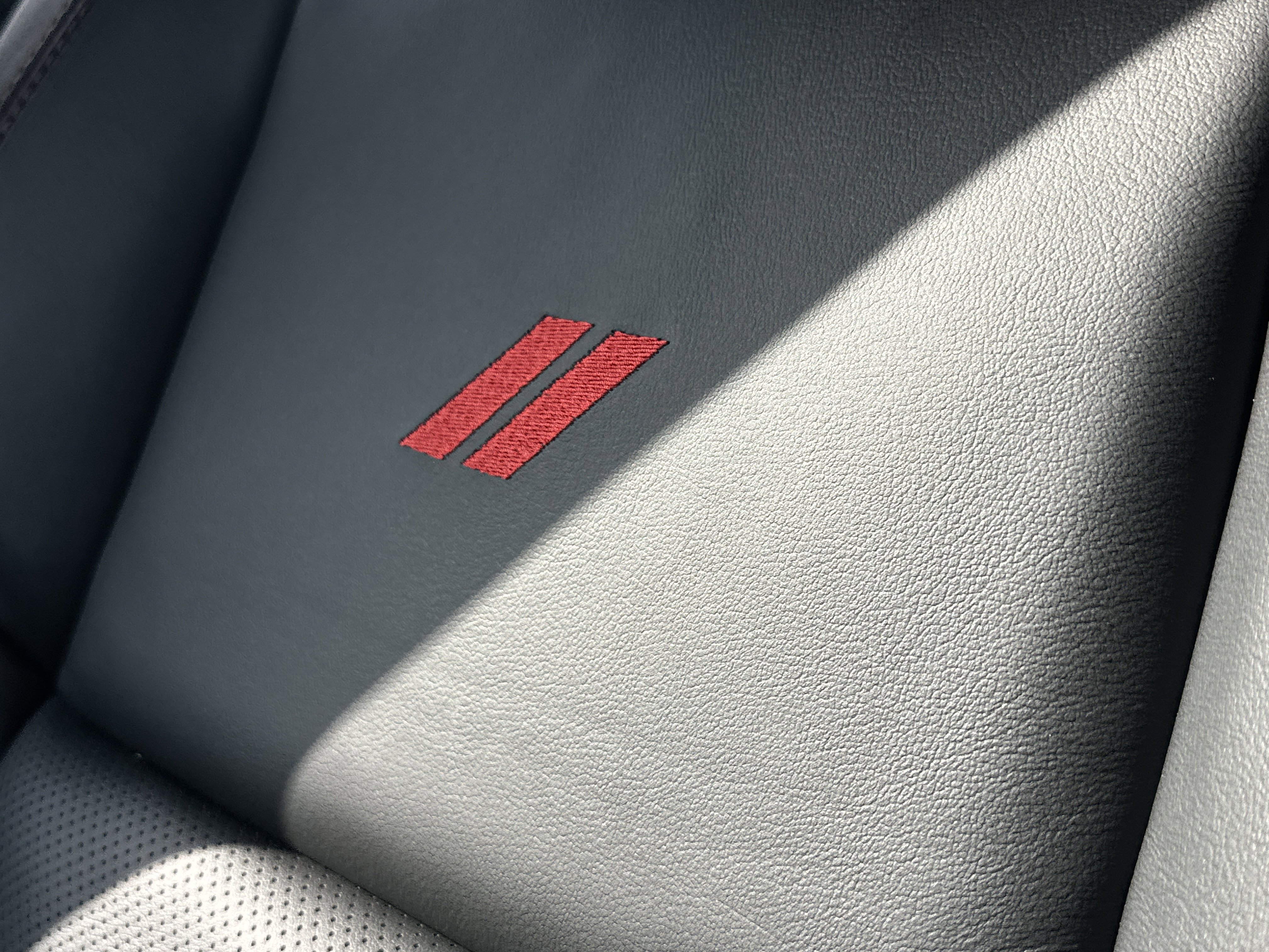 New 2026 Dodge Durango GT image 4