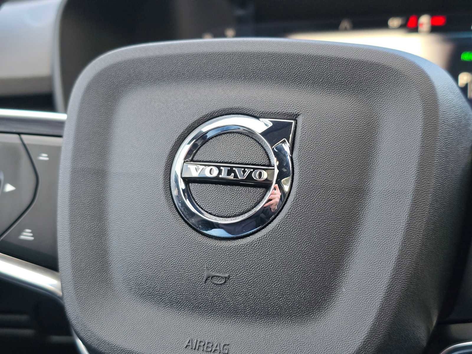 Used 2023 Volvo XC40 Recharge Ultimate w/ Protection Package Premier image 30