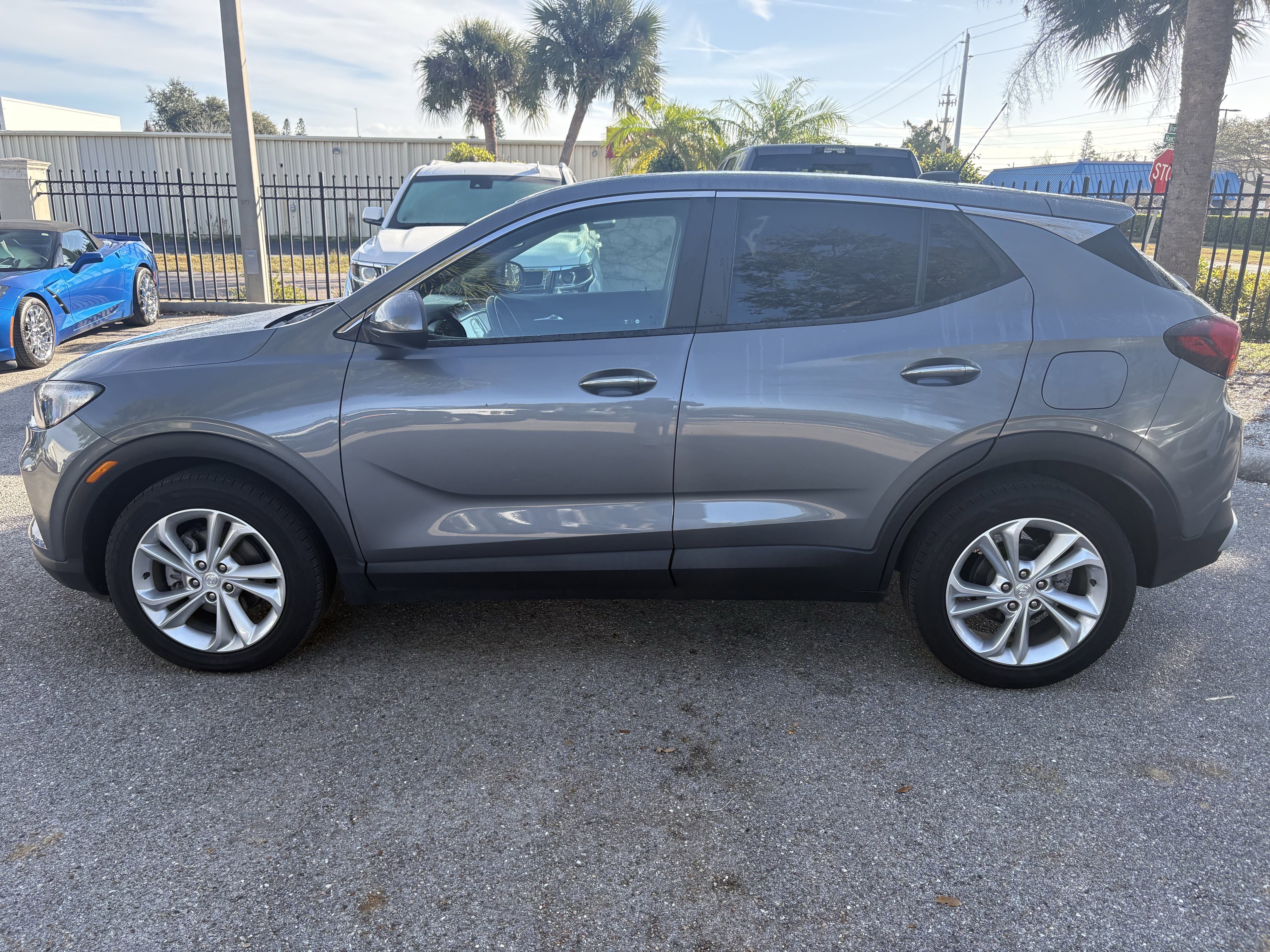 Used 2021 Buick Encore GX Preferred image 4