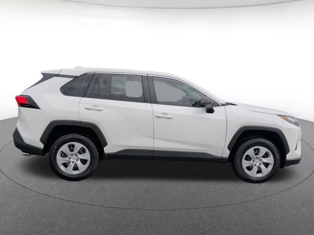 Used 2024 Toyota RAV4 LE FWD image 7