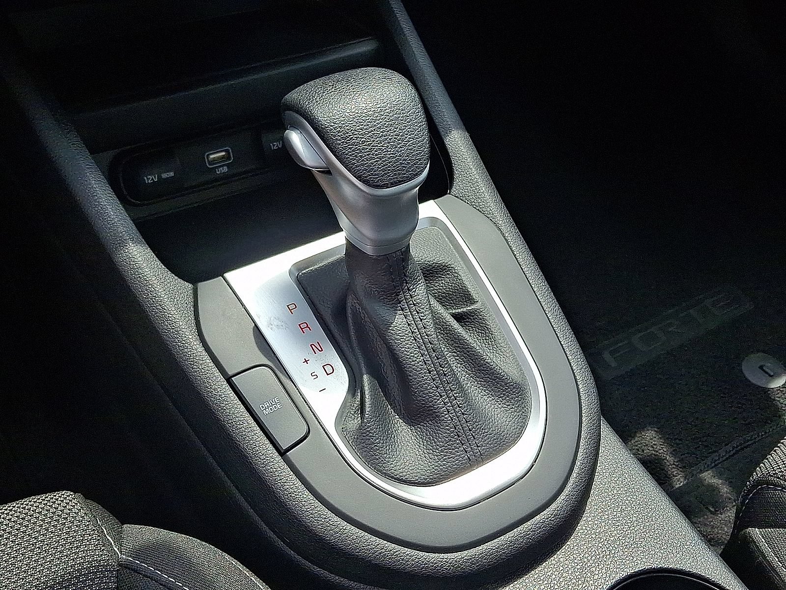 Used 2023 Kia Forte LXS FWD image 14