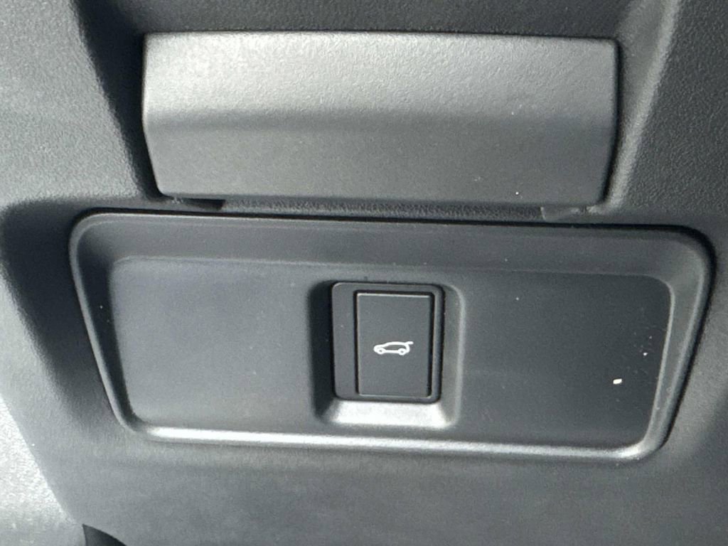 New 2026 Land Rover Discovery Sport Landmark image 27