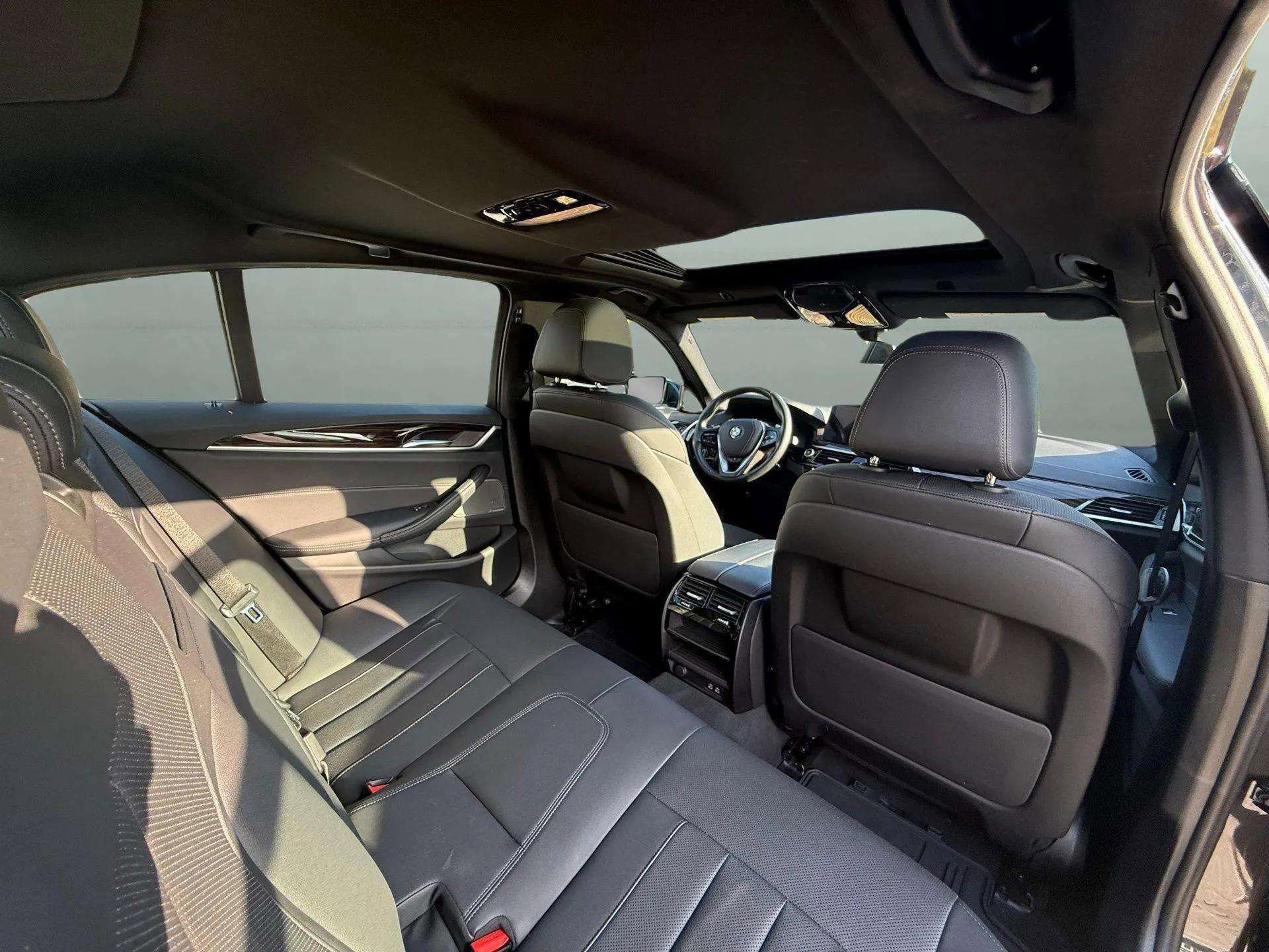 Used 2023 BMW 530e xDrive w/ Premium Package AWD/4WD image 22