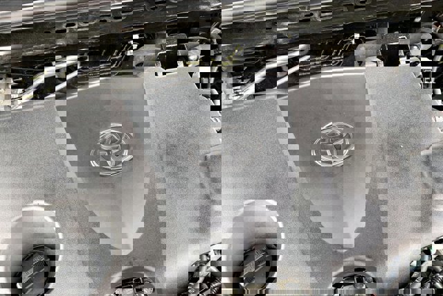 Used 2021 Toyota Camry SE image 31