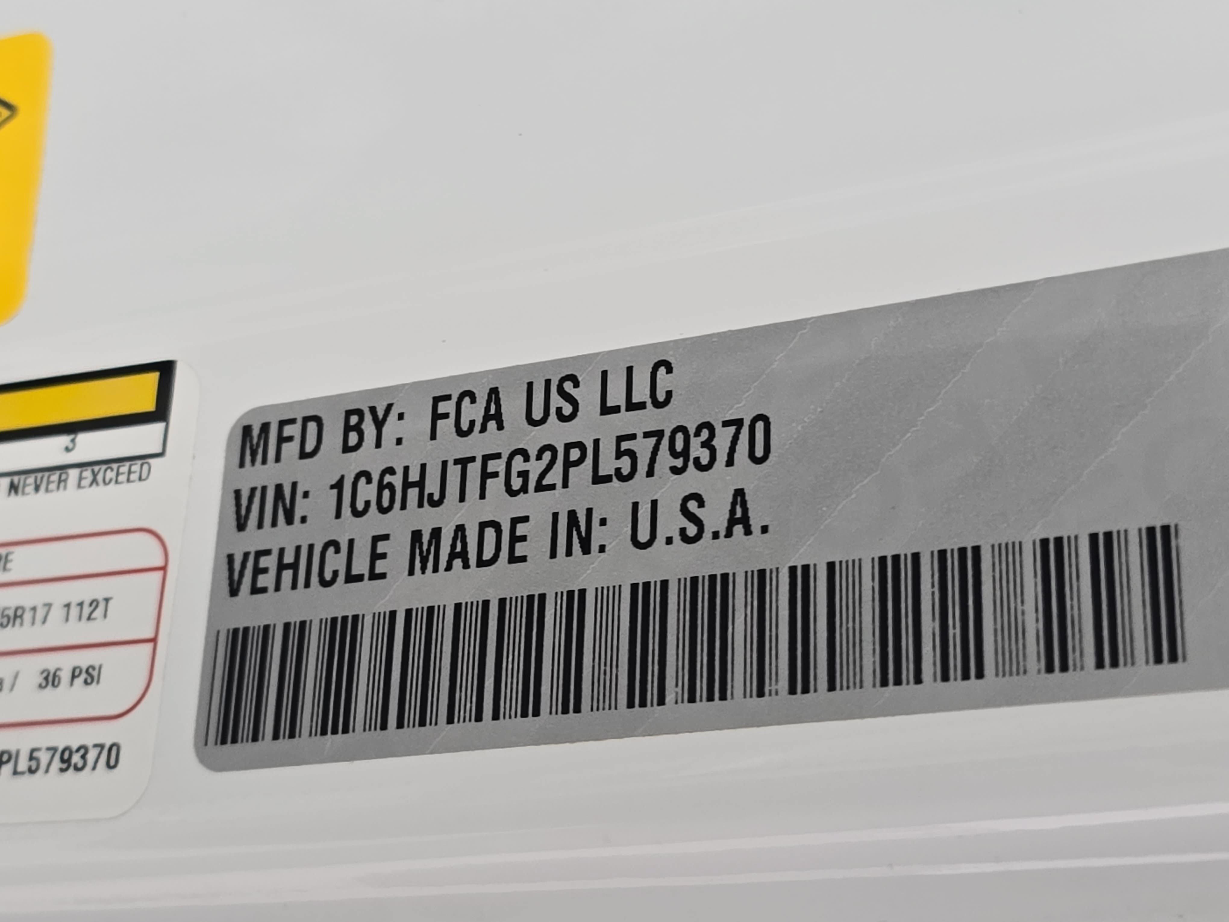 Used 2023 Jeep Gladiator Overland AWD/4WD image 34