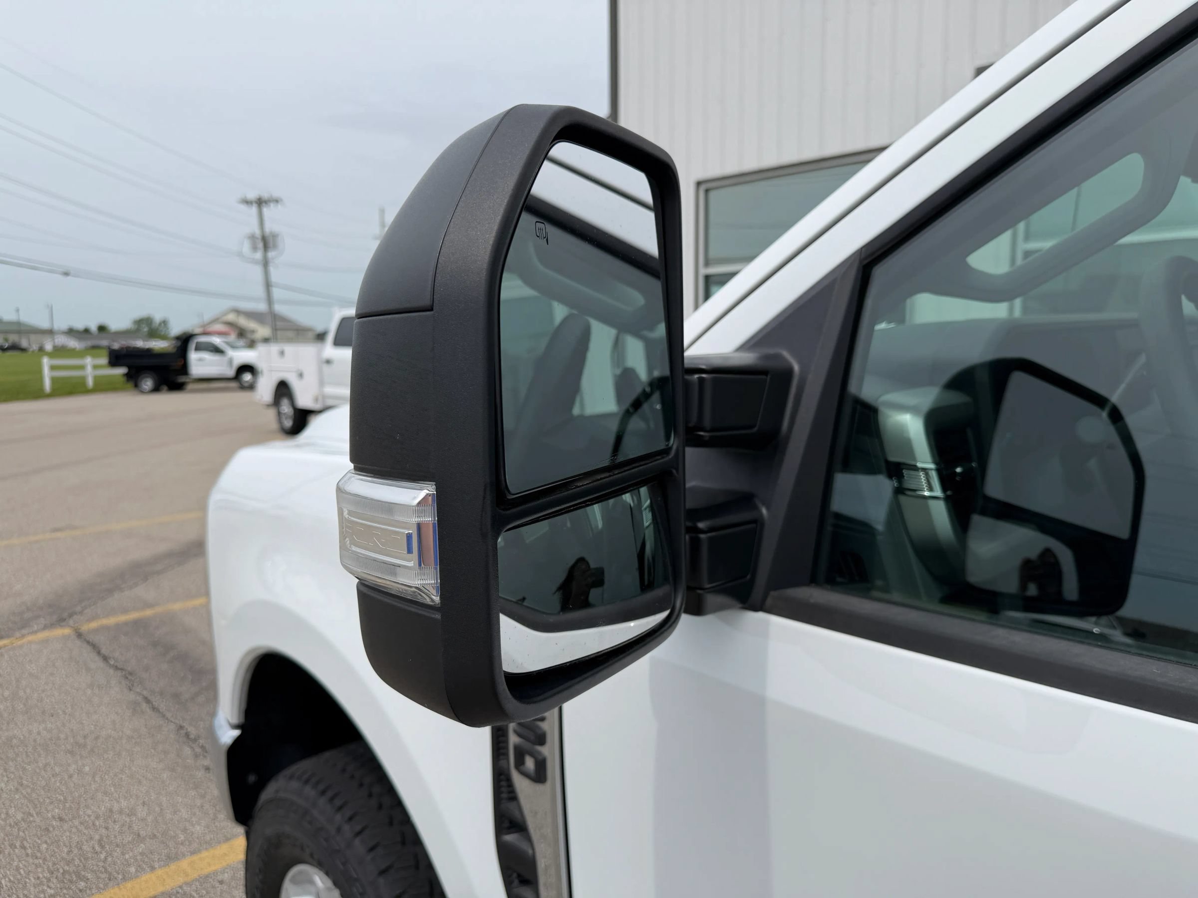 Used 2025 Ford F350 XLT AWD/4WD image 11