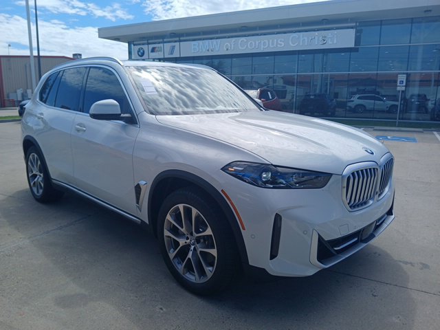 New 2026 BMW X5 xDrive40i w/ Off-Road Package