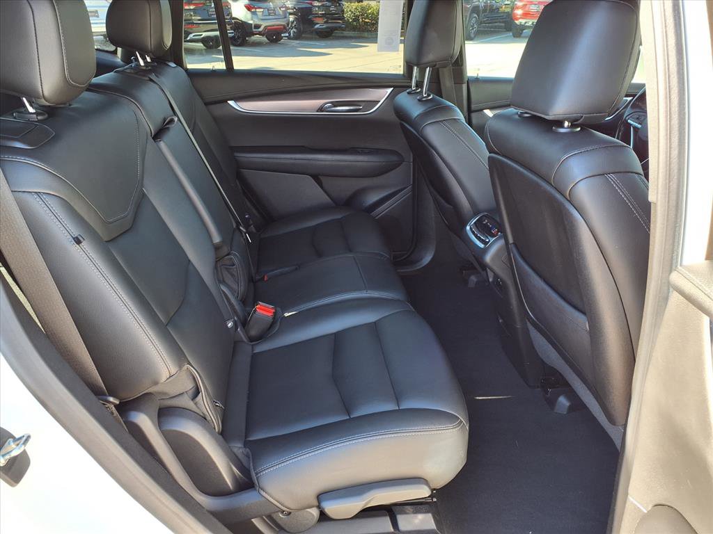 Certified 2022 Cadillac XT6 Luxury image 13