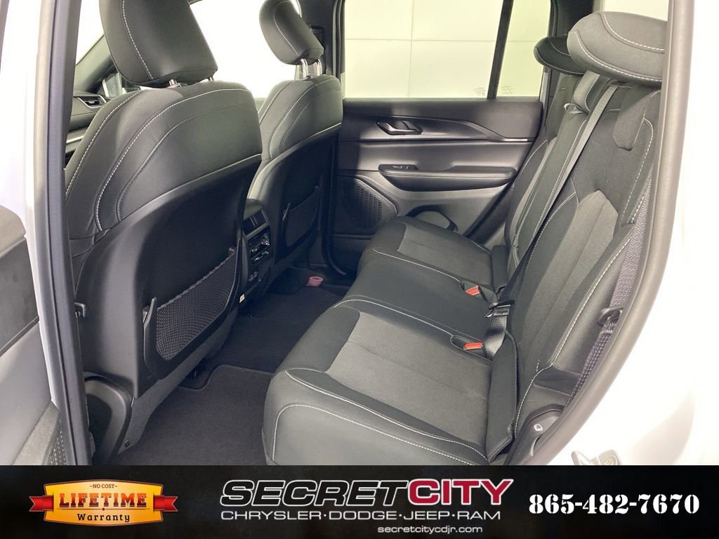 New 2026 Jeep Grand Cherokee Laredo X image 31