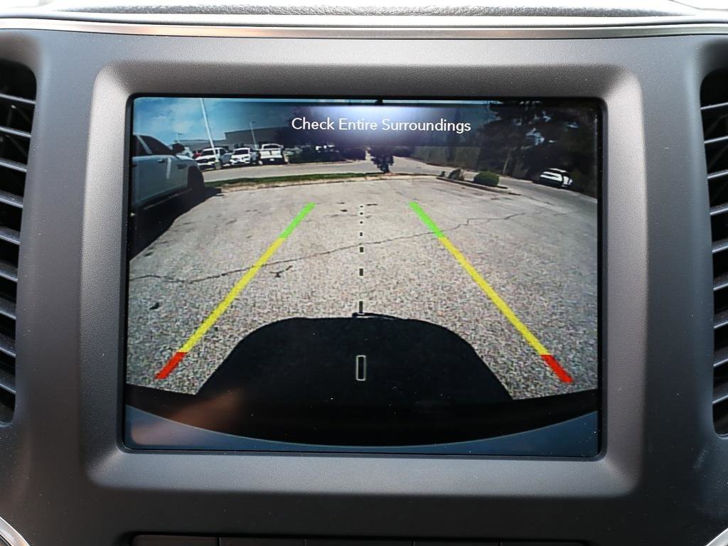 Used 2023 Jeep Cherokee Altitude Lux w/ Lux Elite Package image 17